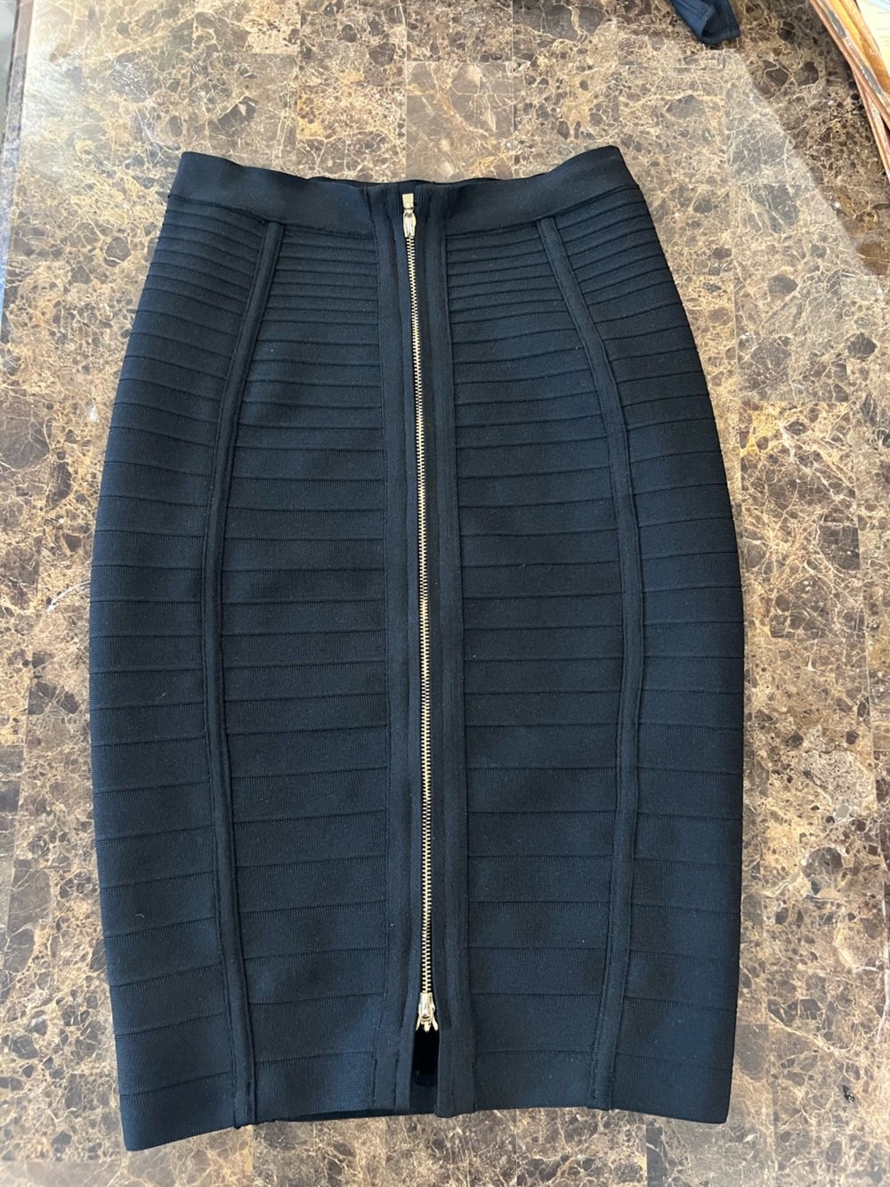 Black Ribbed Zip-Front Bandage Skirt